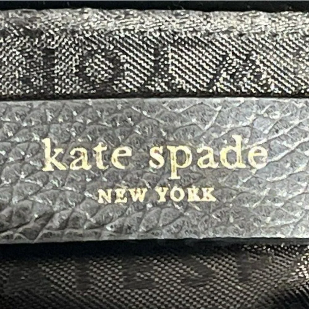 EUC Kate Spade w/ COA Larchmont Avenue Logo crossbody